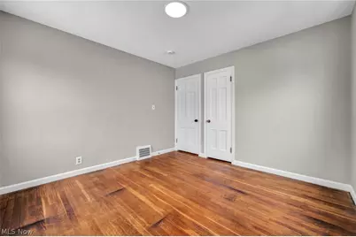 21601 Gardenview Drive, Maple Heights, OH 44137 - Photo 20