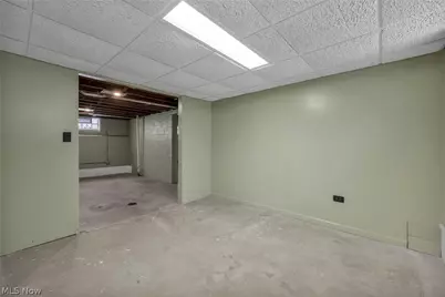 21601 Gardenview Drive, Maple Heights, OH 44137 - Photo 26