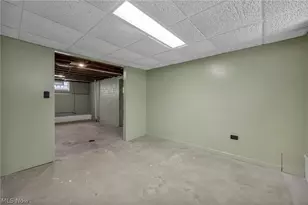 21601 Gardenview Dr, Maple Heights, OH 44137 - Photo 26