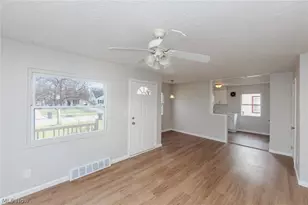 609 Princeton Ave, Elyria, OH 44035 - Photo 12