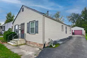 7046 Southern Blvd, Youngstown, OH 44512 - Photo 2