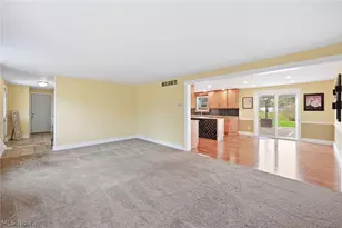 8984 Sherwood Dr NE, Warren, OH 44484 - Photo 12