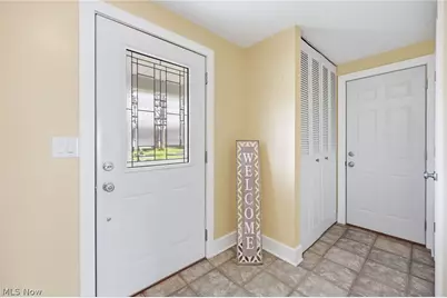 8984 Sherwood Drive NE, Warren, OH 44484 - Photo 4