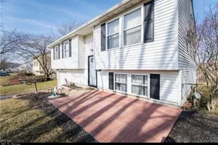 5630 Stanford Ave, Austintown, OH 44515 - Photo 2