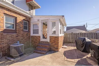 903 North Avenue, Loveland, OH 44134 - Photo 2