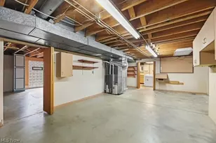 2239 Woodpark Rd, Fairlawn, OH 44333 - Photo 38