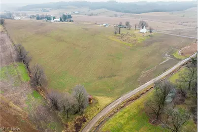 3967 Crooked Run Road NW, New Philadelphia, OH 44663 - Photo 4