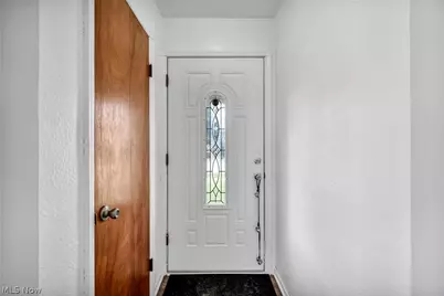 6133 W 54th Street, Parma, OH 44129 - Photo 10