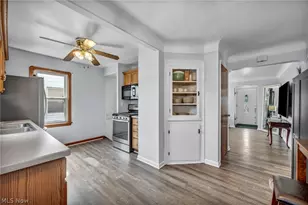 6133 W 54th St, Parma, OH 44129 - Photo 8