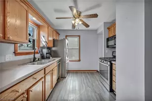 6133 W 54th St, Parma, OH 44129 - Photo 4
