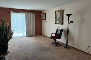 7374 Eisenhower Dr, Boardman, OH 44512 - Photo 4