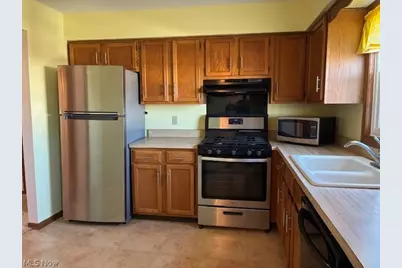 7374 Eisenhower Drive #3, Boardman, OH 44512 - Photo 2