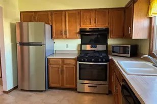 7374 Eisenhower Dr, Boardman, OH 44512 - Photo 2