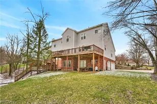 7582 Wilton Ln, North Royalton, OH 44133 - Photo 32