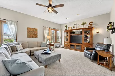 7582 Wilton Lane, North Royalton, OH 44133 - Photo 4