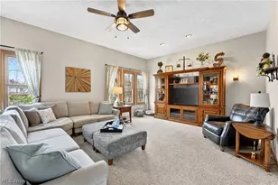 7582 Wilton Ln, North Royalton, OH 44133 - Photo 4