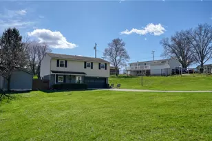 122 Myrna Dr, Cambridge, OH 43725 - Photo 2