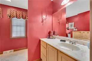 190 Chapel Ln, Canfield, OH 44406 - Photo 34