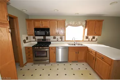 7863 Walnut Street #A, Boardman, OH 44512 - Photo 12