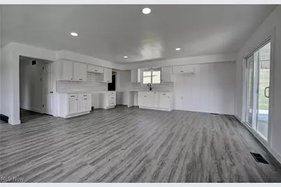 3265 Yorkview Road SW, New Philadelphia, OH 44663 - Photo 6