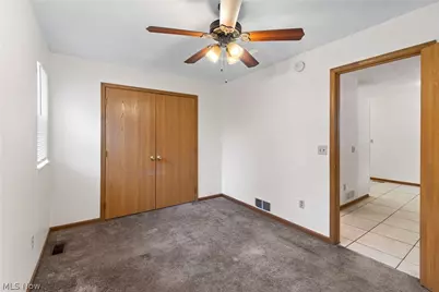 732 Vernon Odom Boulevard, Akron, OH 44307 - Photo 8