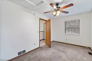 732 Vernon Odom Blvd, Akron, OH 44307 - Photo 10