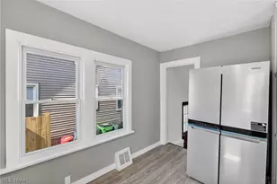 9602 Plymouth Ave, Garfield Heights, OH 44125 - Photo 12