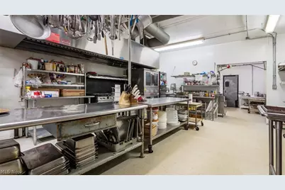 2000 E Wheeling Avenue, Cambridge, OH 43725 - Photo 34