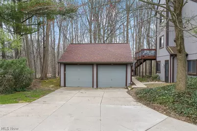 2141 Pinebrook Trail, Cuyahoga Falls, OH 44223 - Photo 4