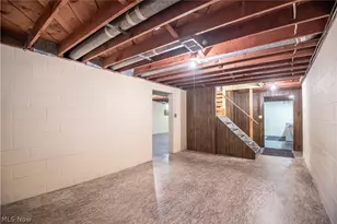 483 Hillman Rd, Akron, OH 44312 - Photo 18