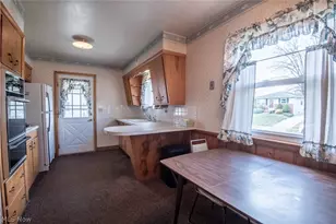 483 Hillman Rd, Akron, OH 44312 - Photo 2