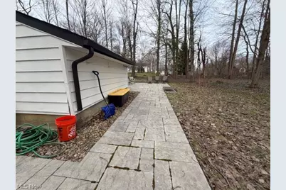 35180 Solon Road, Solon, OH 44139 - Photo 10