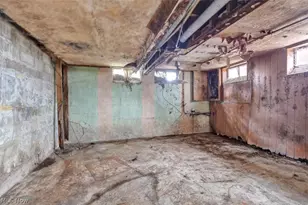 229 W 130th St, Hinckley, OH 44233 - Photo 28