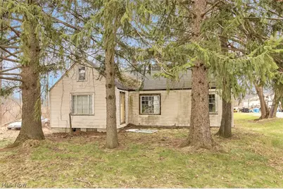 229 W 130th Street, Hinckley, OH 44233 - Photo 1