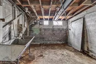 229 W 130th St, Hinckley, OH 44233 - Photo 26