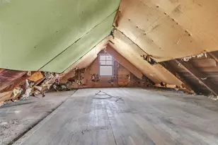 229 W 130th St, Hinckley, OH 44233 - Photo 24