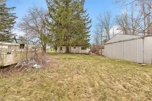 229 W 130th St, Hinckley, OH 44233 - Photo 32