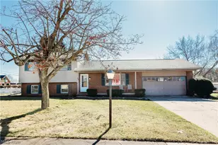 700 Denshire Dr NW, Canal Fulton, OH 44614 - Photo 2