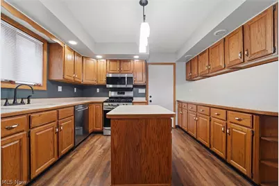 736 Lake Erie Street, Conneaut, OH 44030 - Photo 6