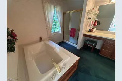 9230 Amber Wood Drive, Kirtland, OH 44094 - Photo 20