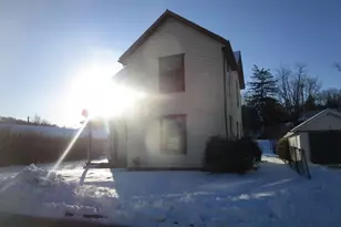 274 N 8th St, McConnelsville, OH 43756 - Photo 4