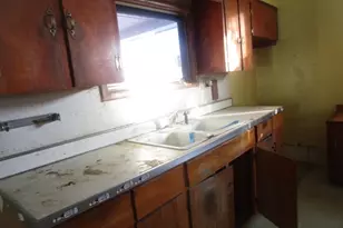 274 N 8th St, McConnelsville, OH 43756 - Photo 16