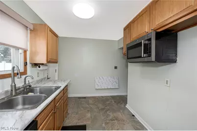 942 E Archwood Avenue, Akron, OH 44306 - Photo 18