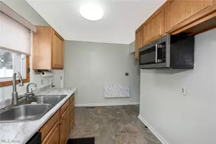 942 E Archwood Ave, Akron, OH 44306 - Photo 18