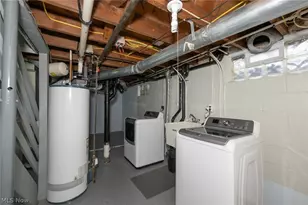 942 E Archwood Ave, Akron, OH 44306 - Photo 20