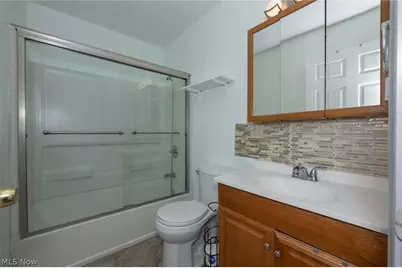 942 E Archwood Avenue, Akron, OH 44306 - Photo 14