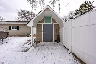 6040 Reynolds Road, Mentor on the Lake, OH 44060 - Photo 22