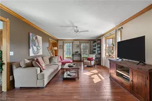 10075 Waterford Trail, Chagrin Falls, OH 44023 - Photo 4