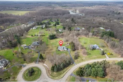 10075 Waterford Trail, Chagrin Falls, OH 44023 - Photo 2