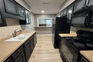 3527 Villa-Casa Ct, Brunswick, OH 44212 - Photo 6